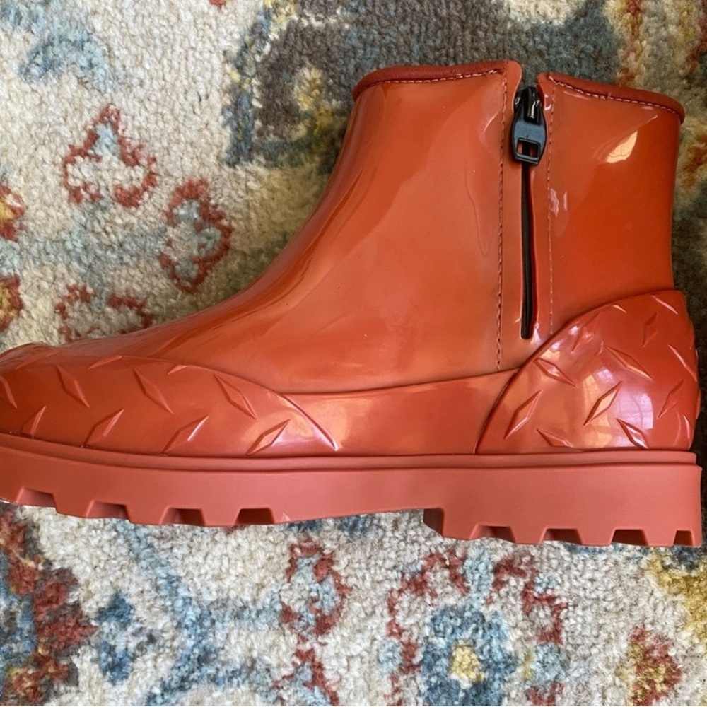 Melissa Burnt Orange Fusion Slip On Rain Booties, Size 5